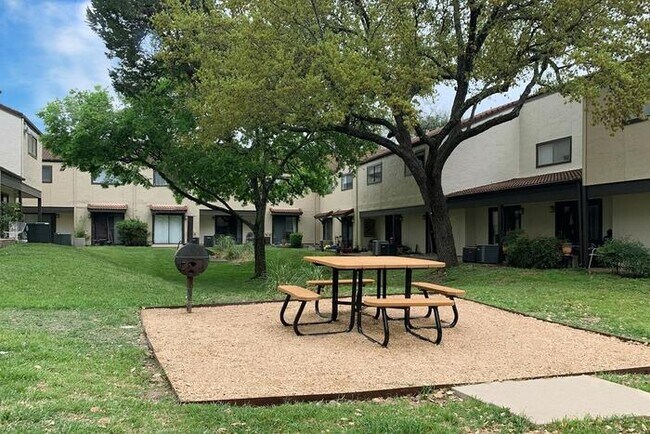 400 W St Elmo Rd Austin, TX 78745 photo 5