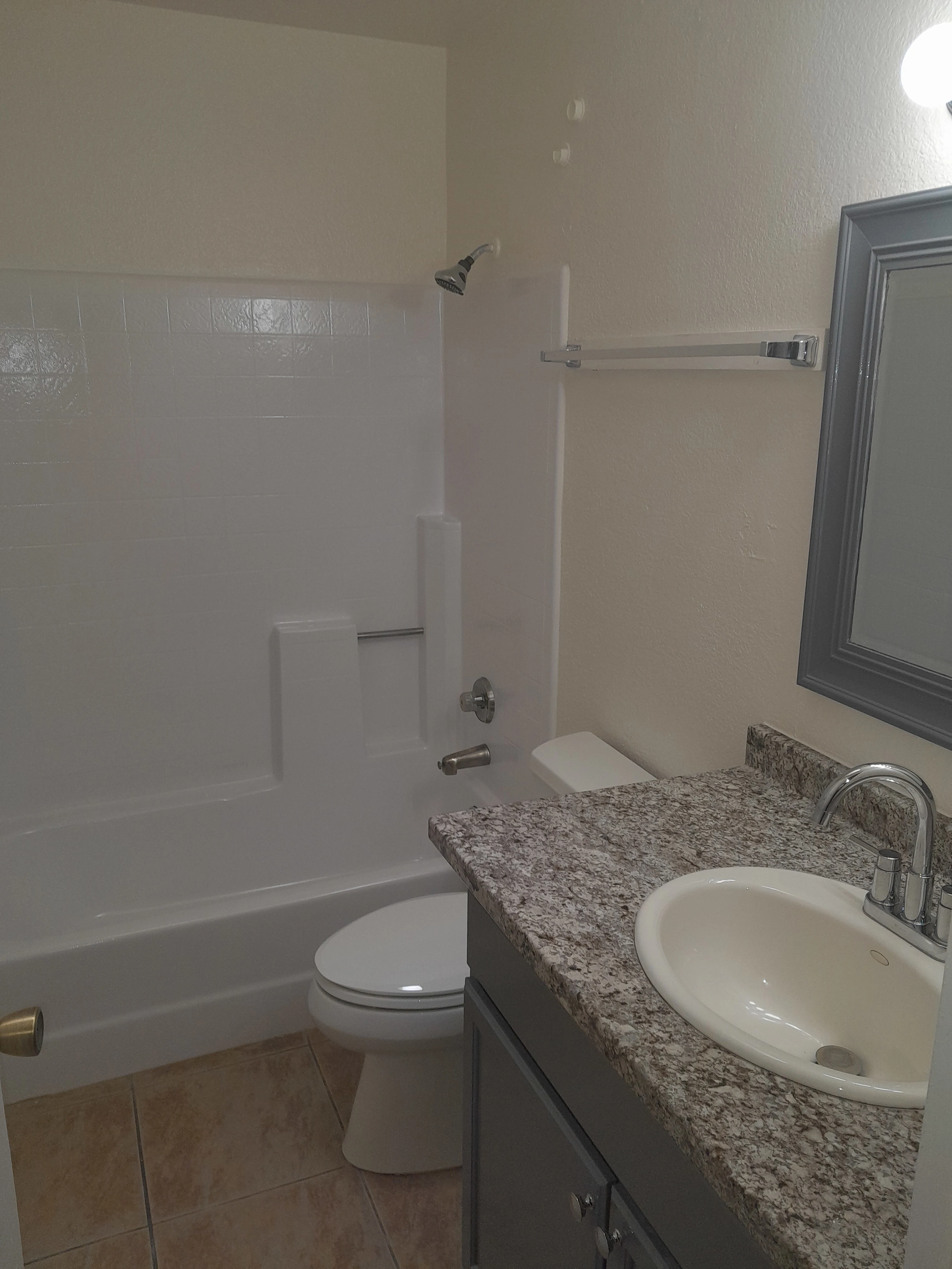 2240 W Belmont Ave photo 4