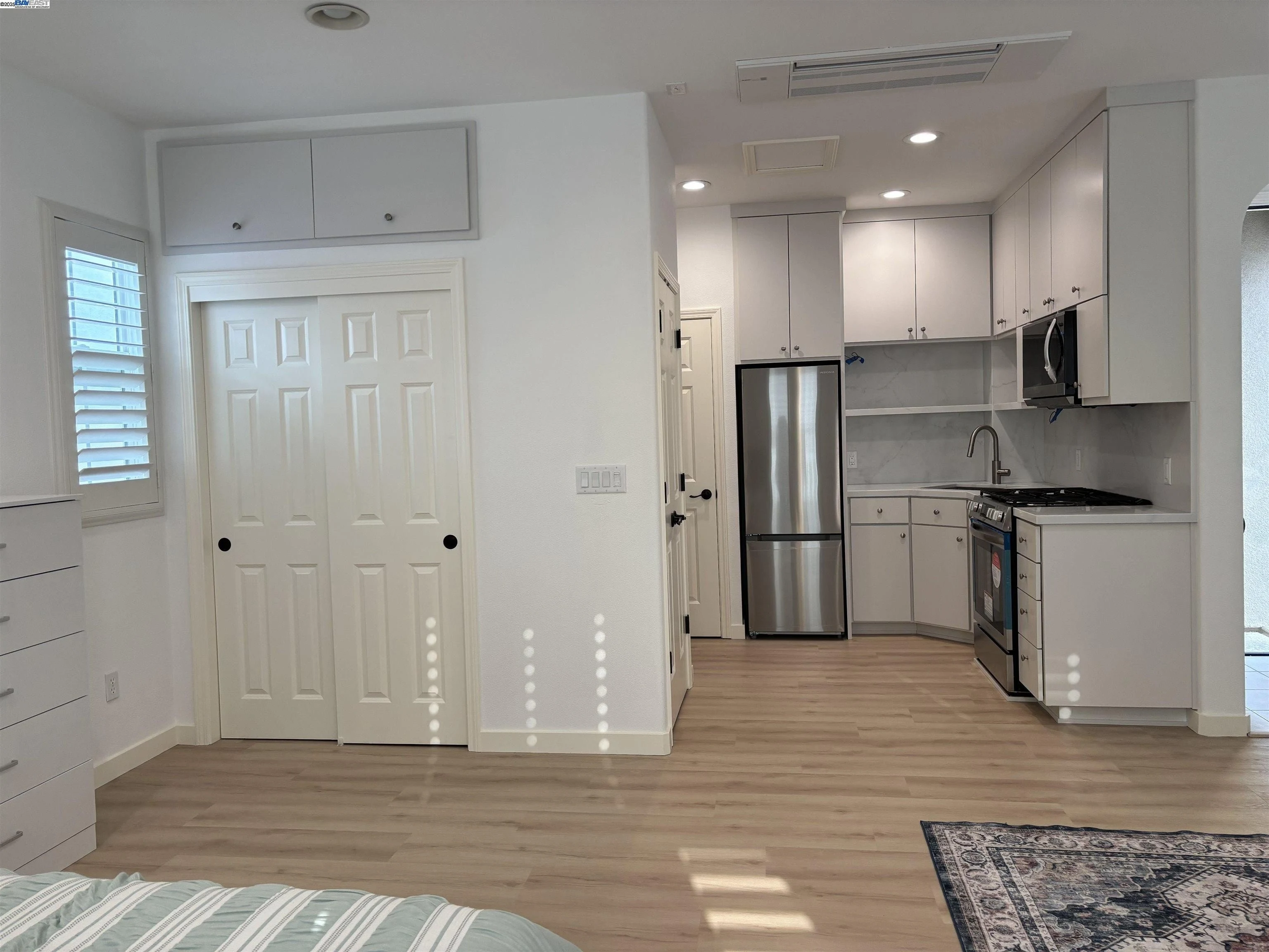 3089 Sweetviolet Dr. photo 3