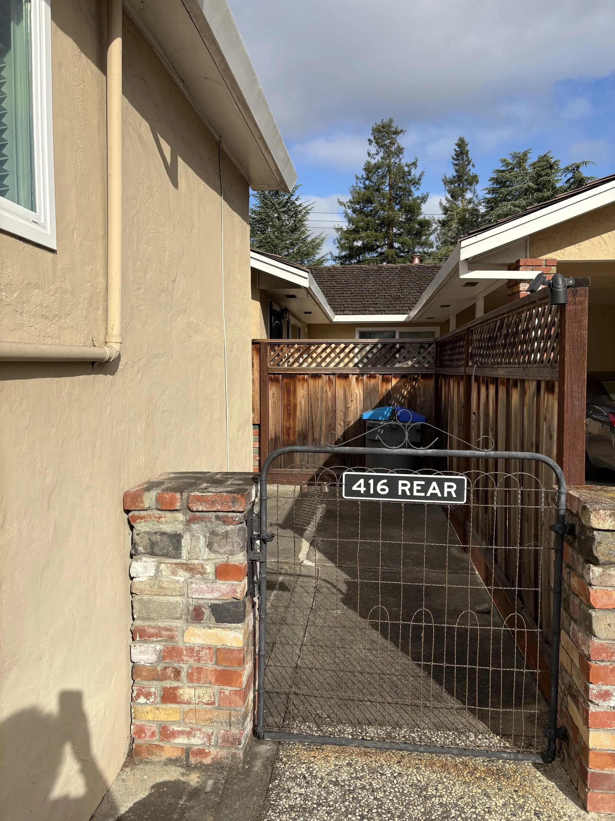 Apartments on Tyrella Ave · Mountain View