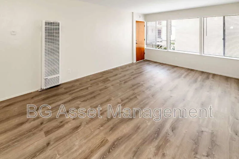 3600 Dimond photo 2