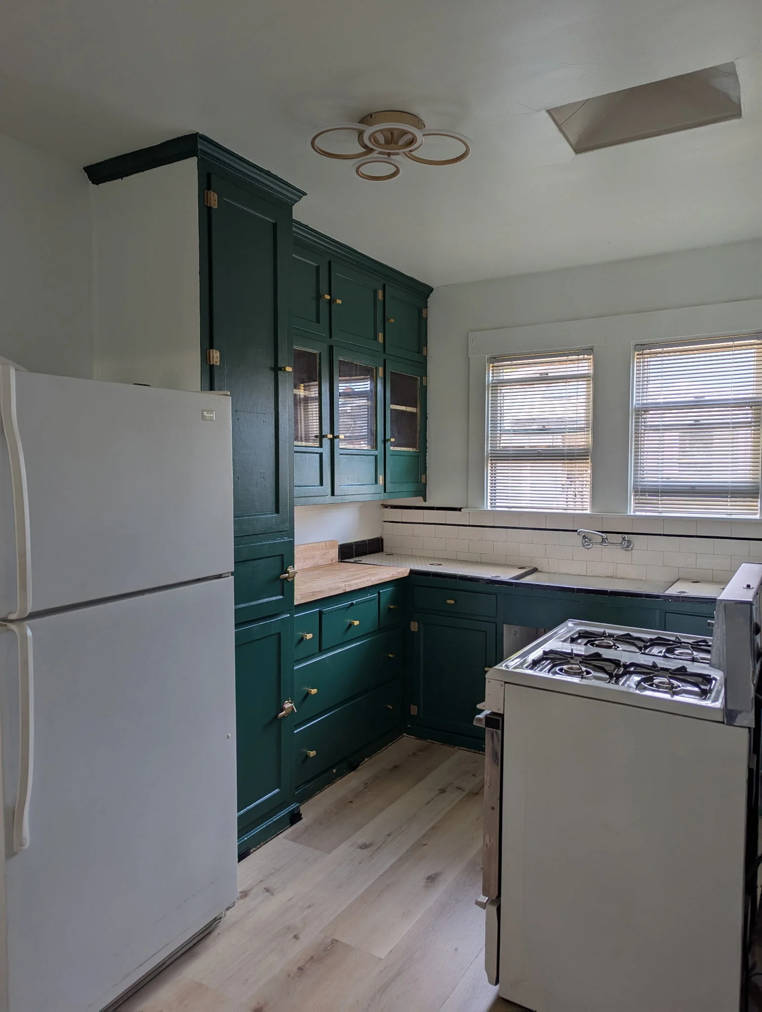 2023 Rosedale Ave photo 5