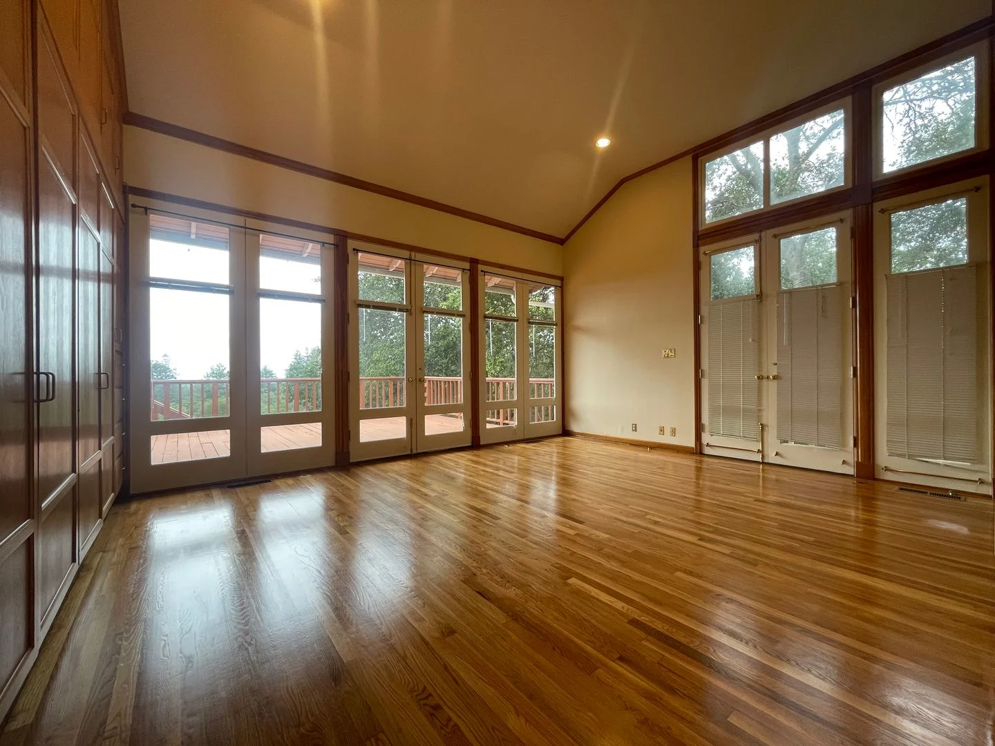 SARATOGA - Custom 3 Bedroom, 3 Bathroom on 3 acre lot. photo 5