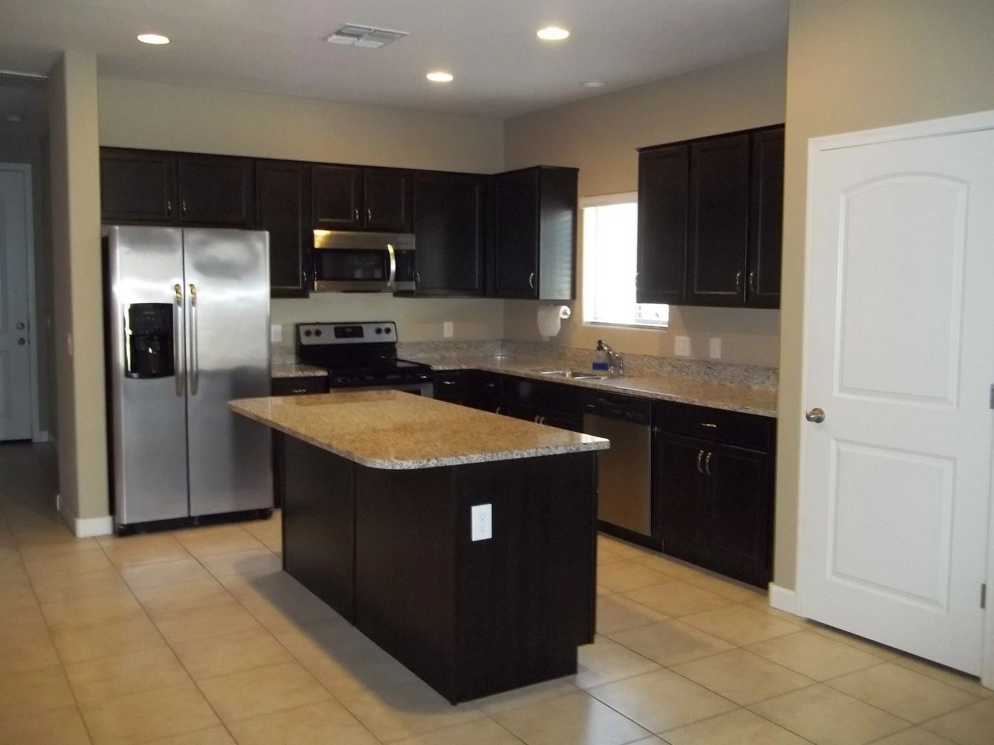 41094 W Somers Dr Maricopa, AZ 85138 photo 4