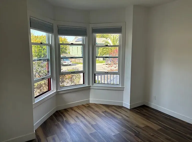 310 Chestnut St Apt 2 photo 2
