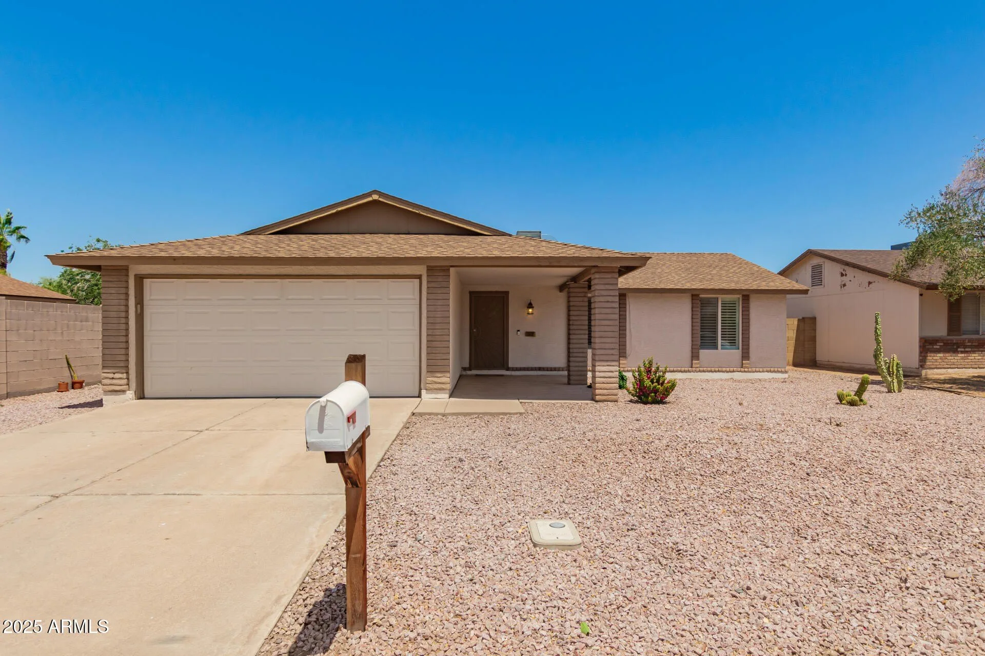 1512 West Mariposa Dr Chandler, AZ 85224 photo 2