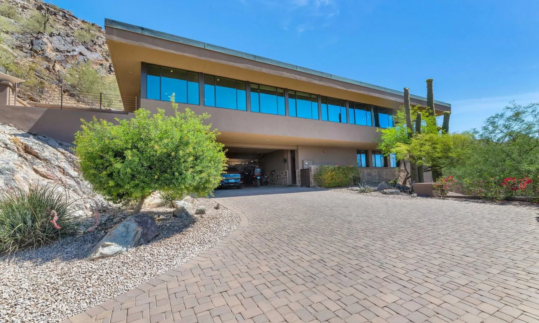 5800 East Glen Drive, Paradise Valley, AZ 85253 photo 3