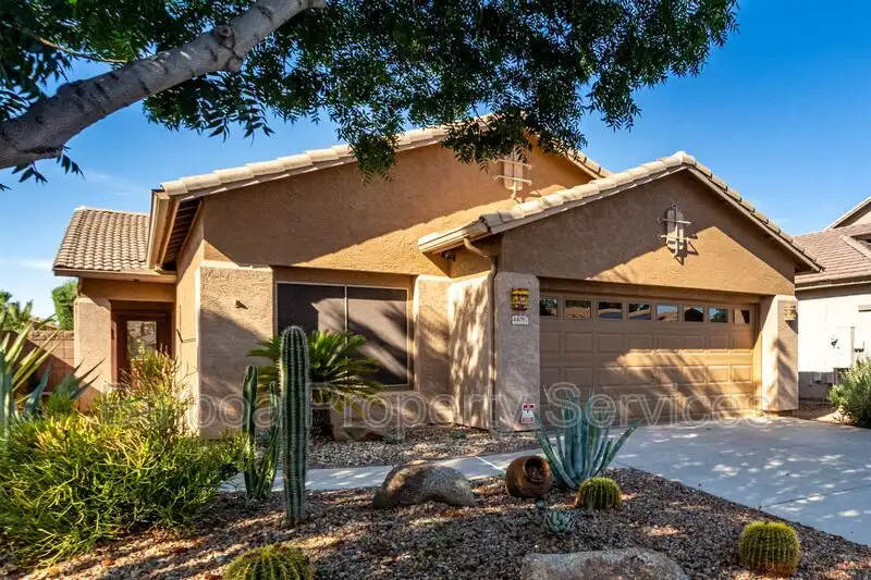 44087 W Granite Dr photo 5