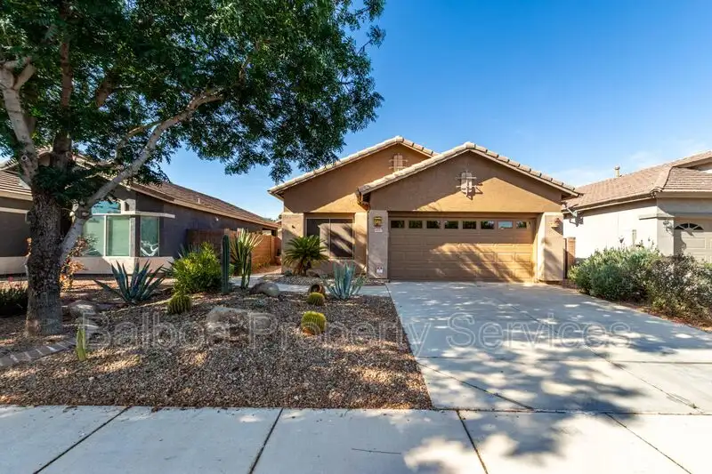 44087 W Granite Dr photo 2
