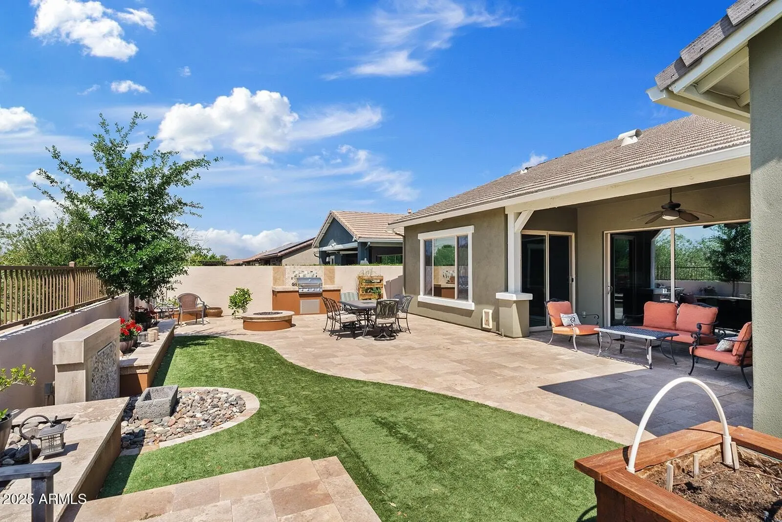 3123 E Cat Balue Dr Phoenix, AZ 85050 photo 4