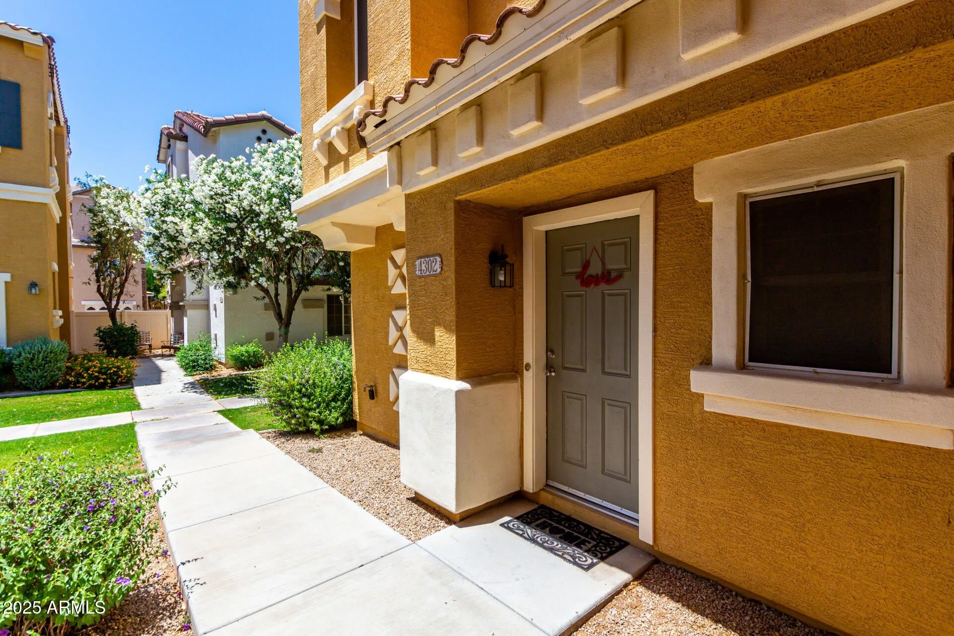 4302 E Jasper Drive photo 4