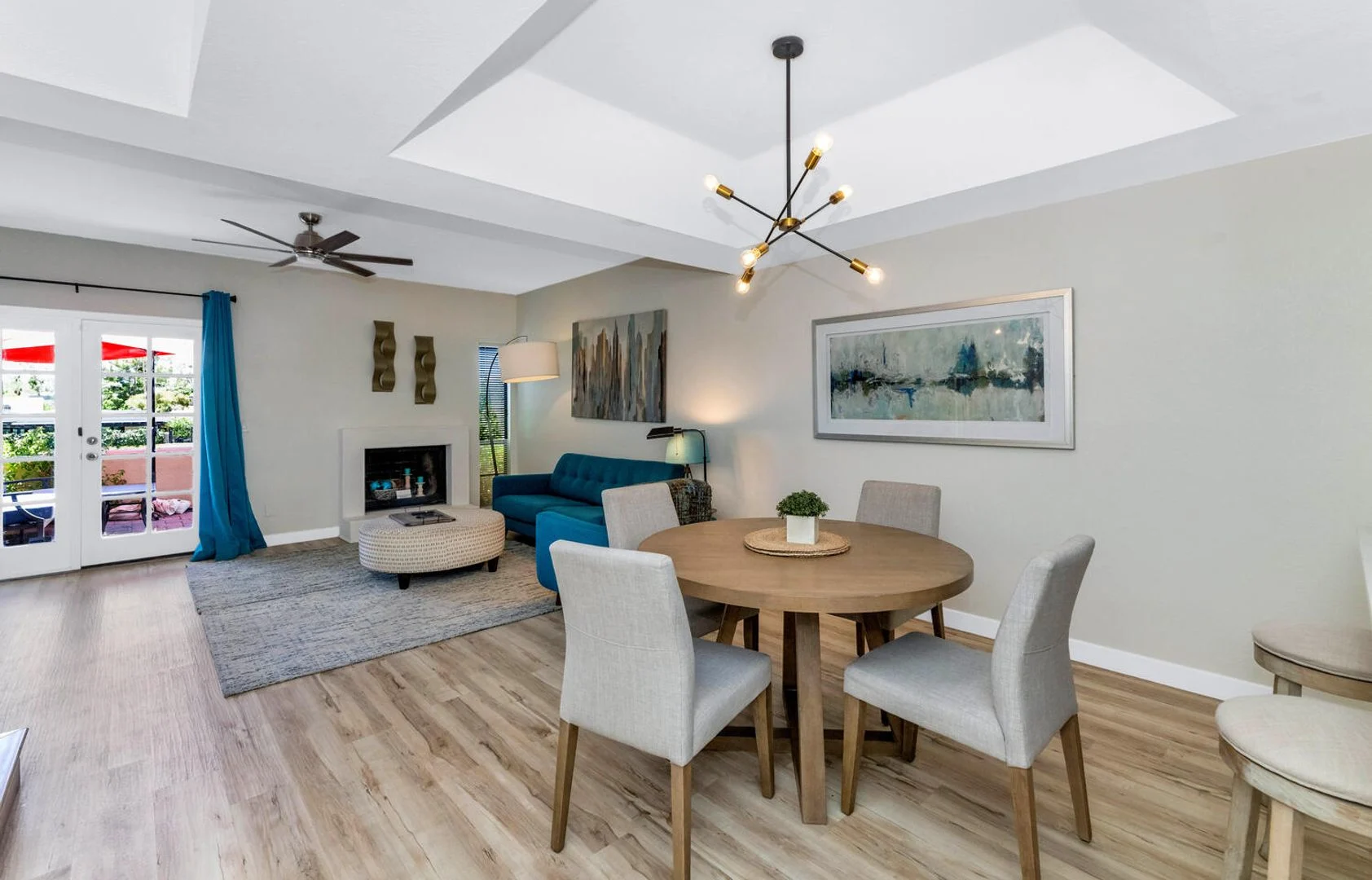 Rates Vary: photo 2