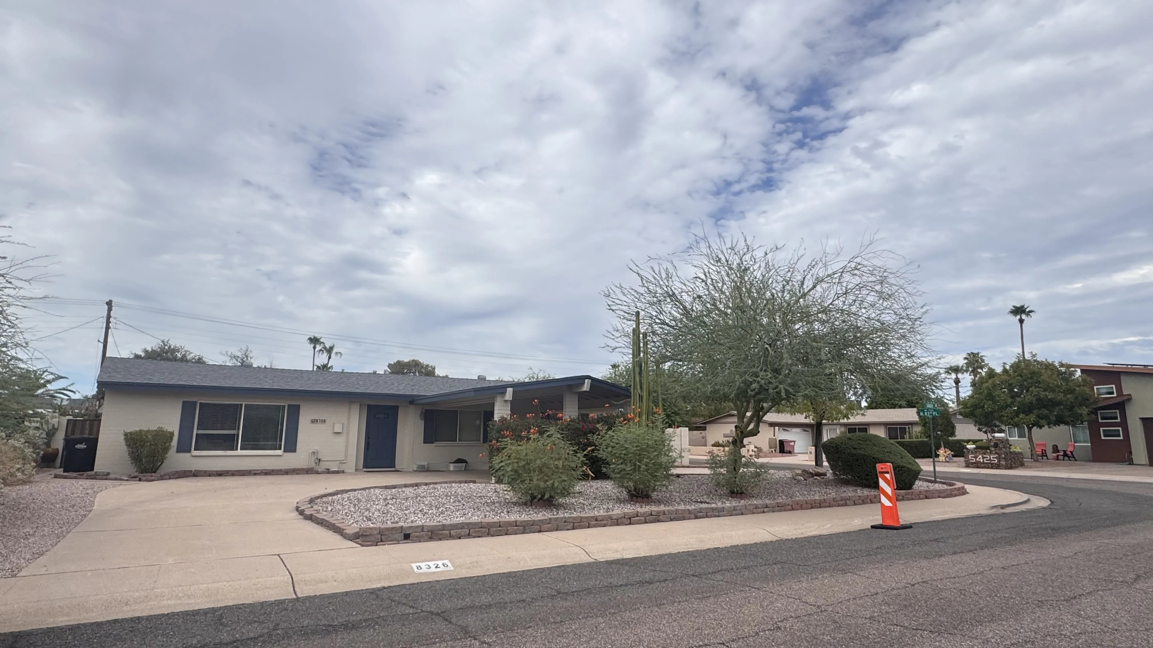 8326 E Sage Dr photo 4