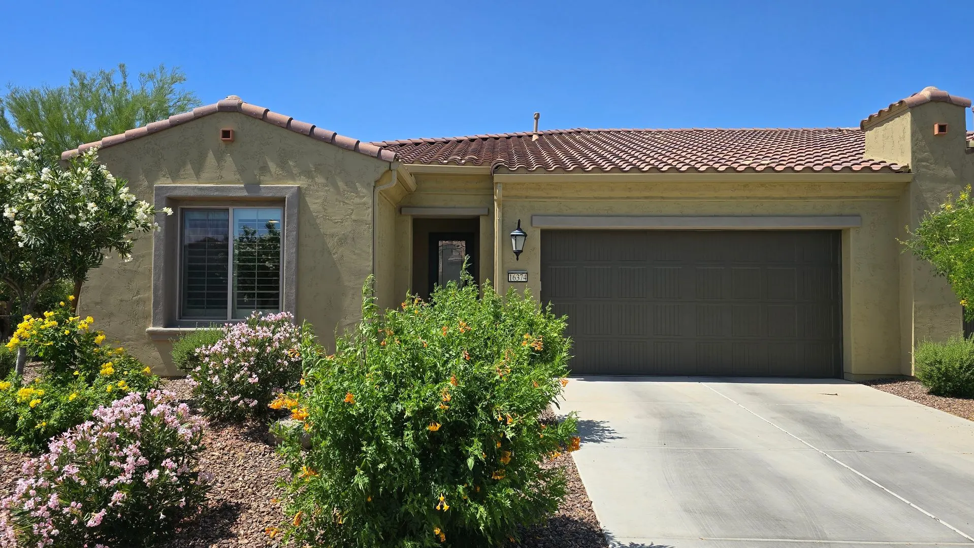 16374 West Amelia Drive, Goodyear, AZ 85395 photo 2