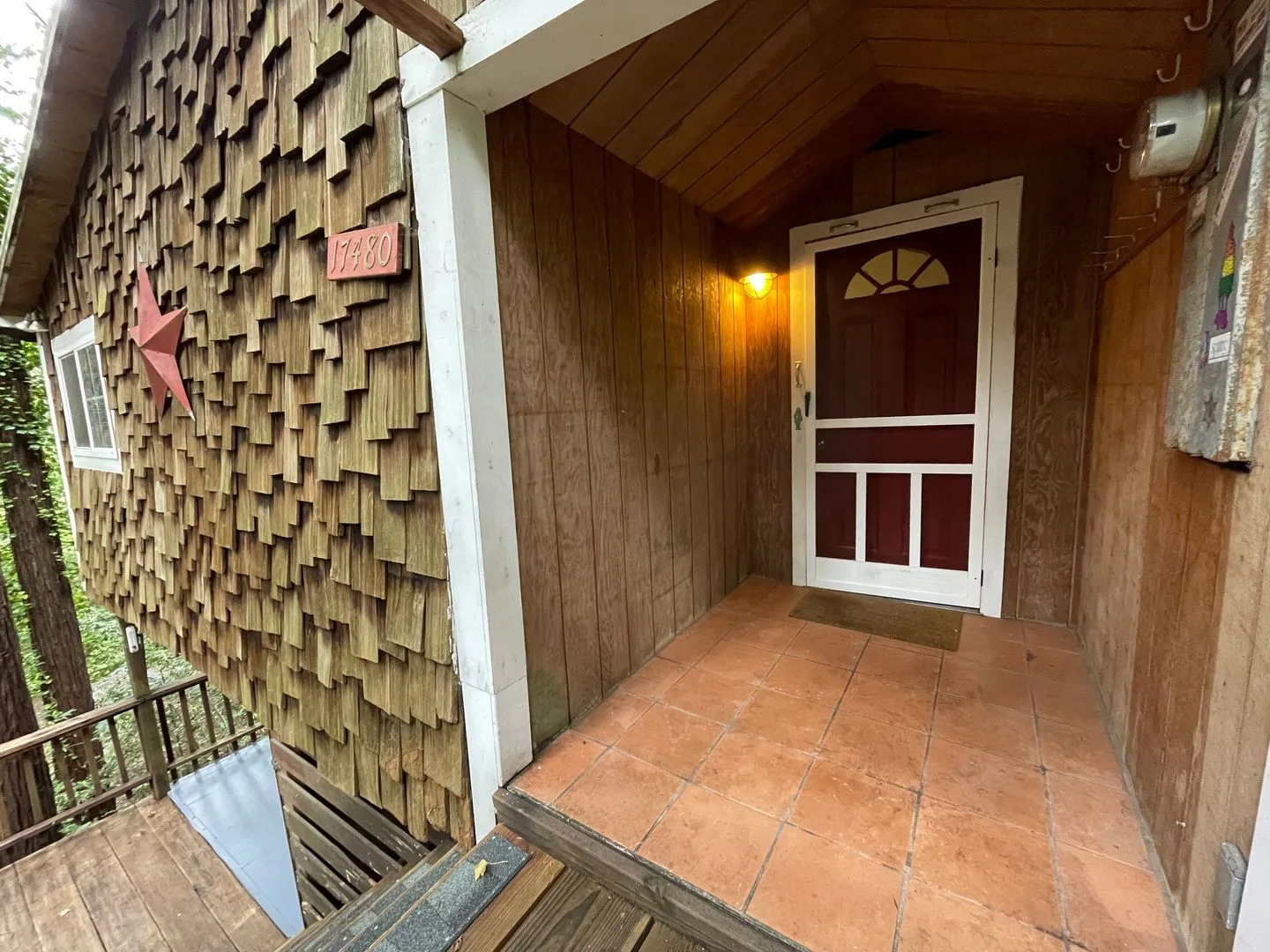 One bedroom Private Hilltop home washer, dryer, decks, redwoods photo 4