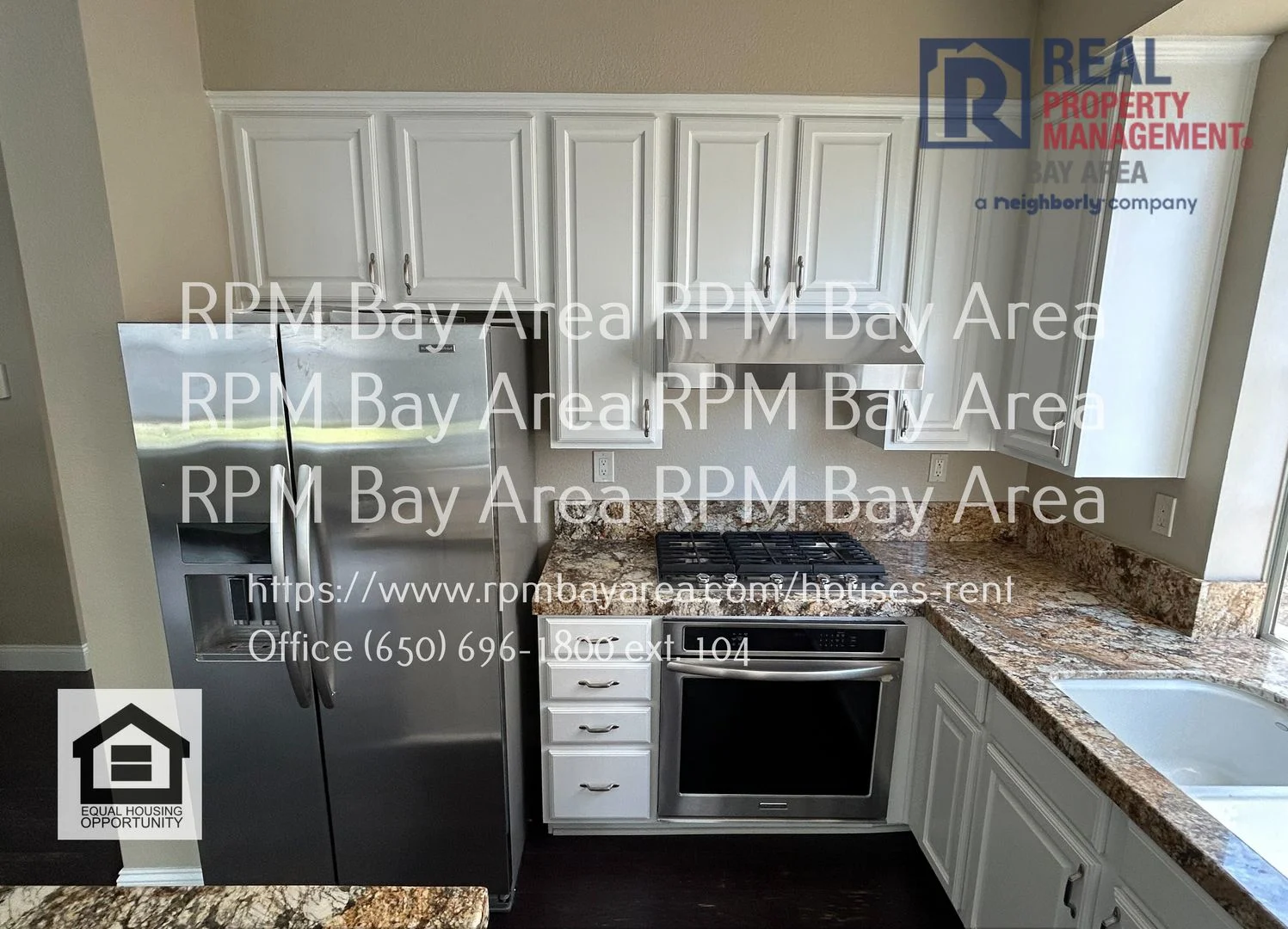 Your Private Oasis on Redwood Shores Lagoon – 4BR/3BA Dream Home photo 5