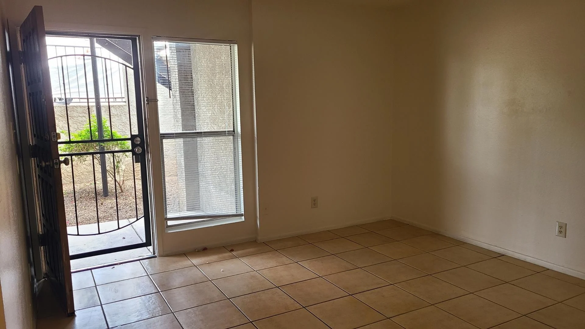 1345 E Campbell Ave #5 photo 4
