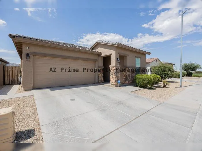 2841 W Apollo Rd photo 2