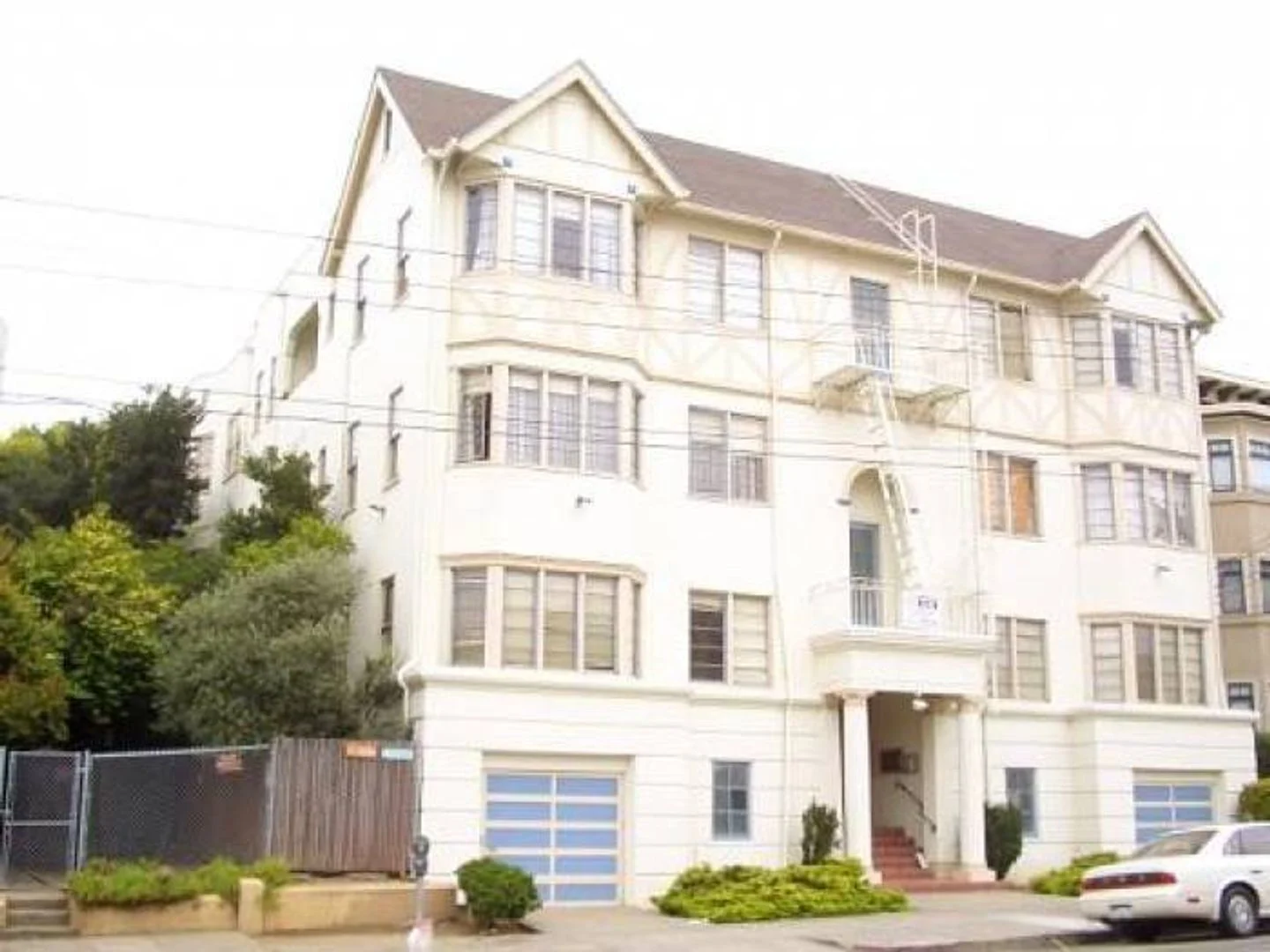 2br - 780ft2 - Prime Location! One Block To Ucb photo 2