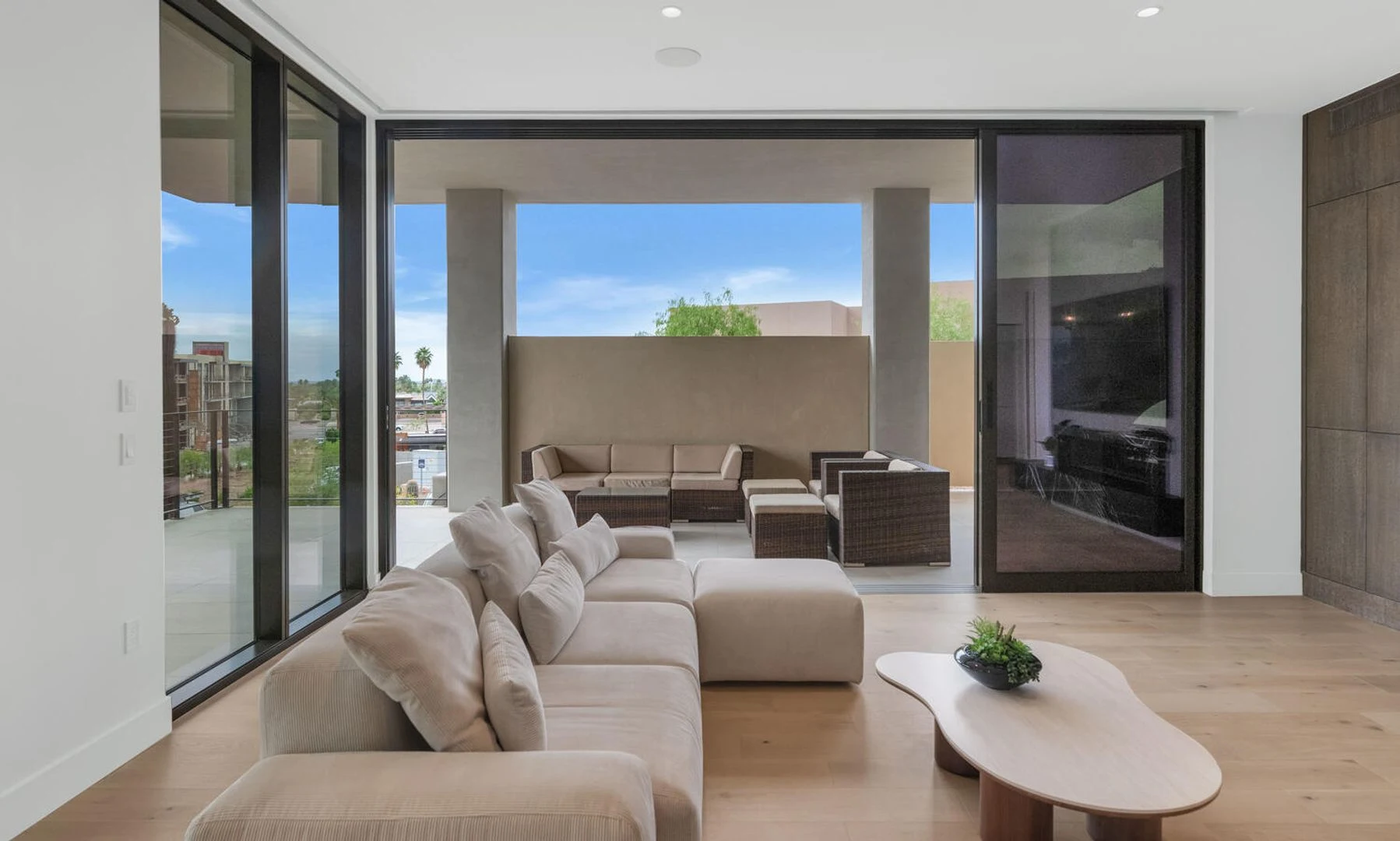Rates Vary: $9,995 - $22,495 photo 4