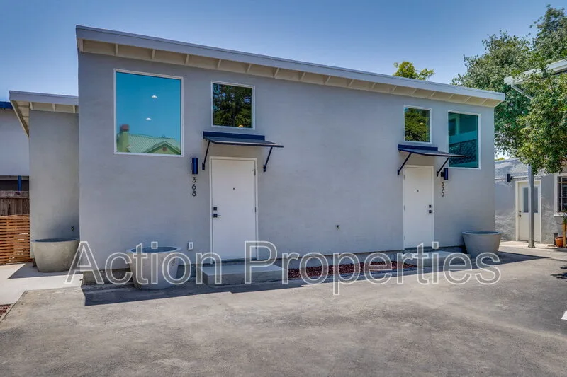 368 Camille Ct photo 3