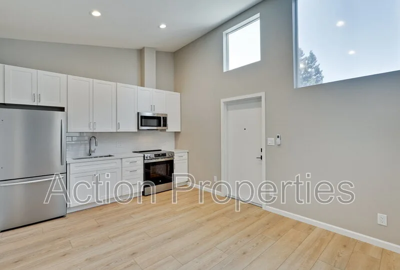 368 Camille Ct photo 5