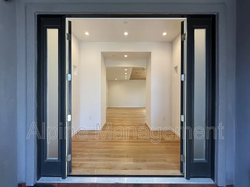 1163 W Iowa Ave Sunnyvale, CA 94086 photo 4