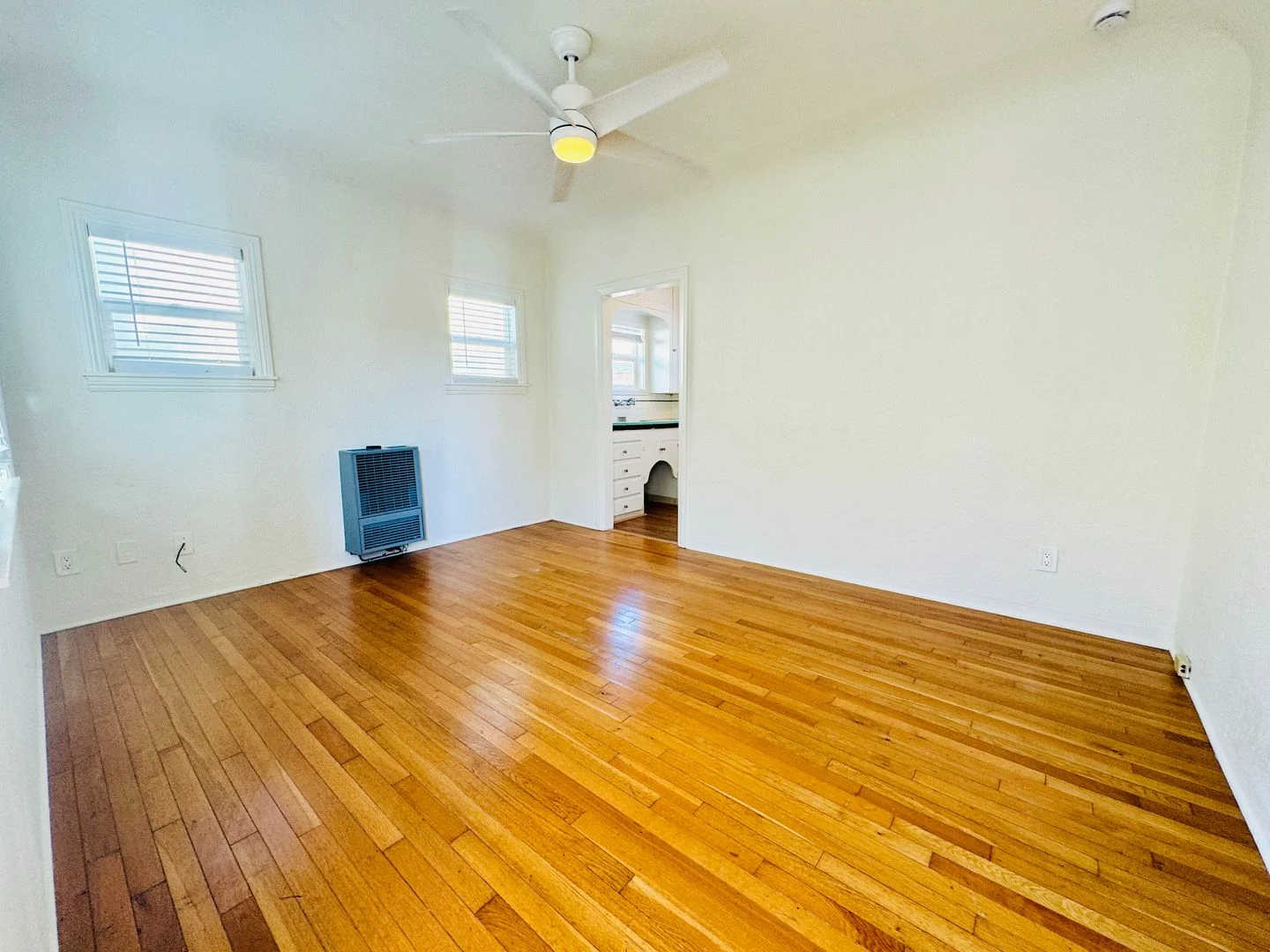1BD/1BA North Park Bungalow Available! - Only $1,995/mo! photo 3
