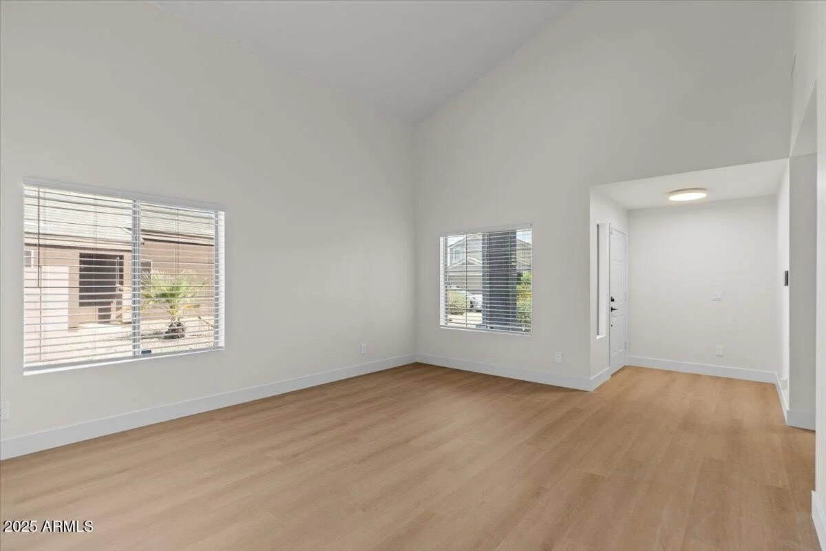 2289 W Hayden Peak Dr San Tan Valley, AZ 85144