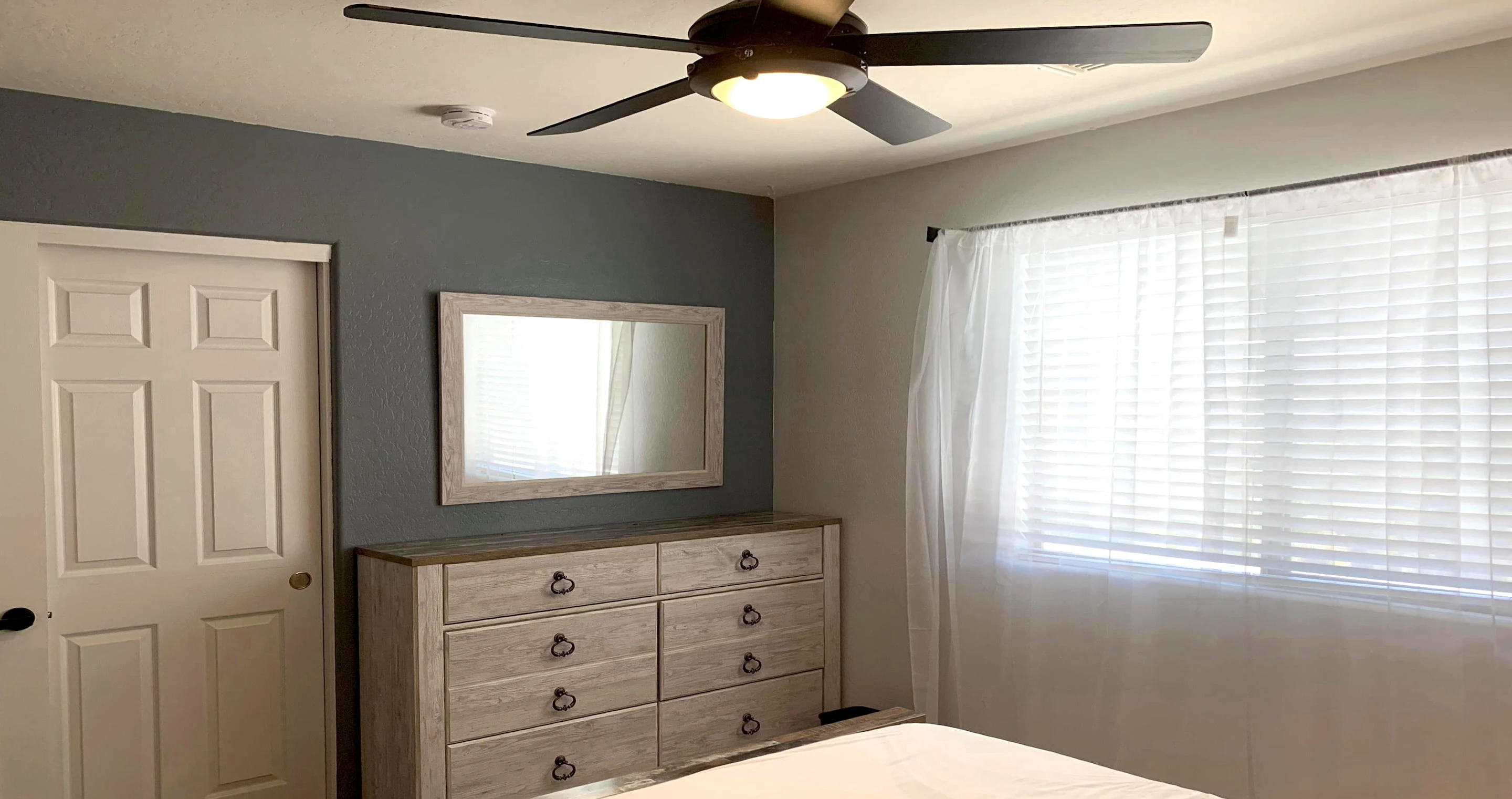 15046 W Sells Dr photo 5
