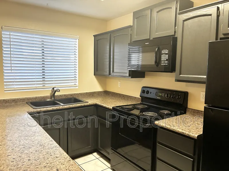 170 E Guadalupe Rd Gilbert, AZ 85234 photo 3