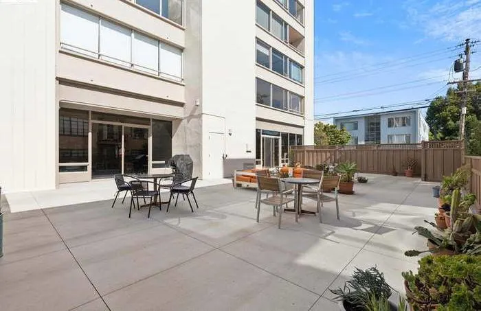 2550 Dana St # WA149812QV photo 3