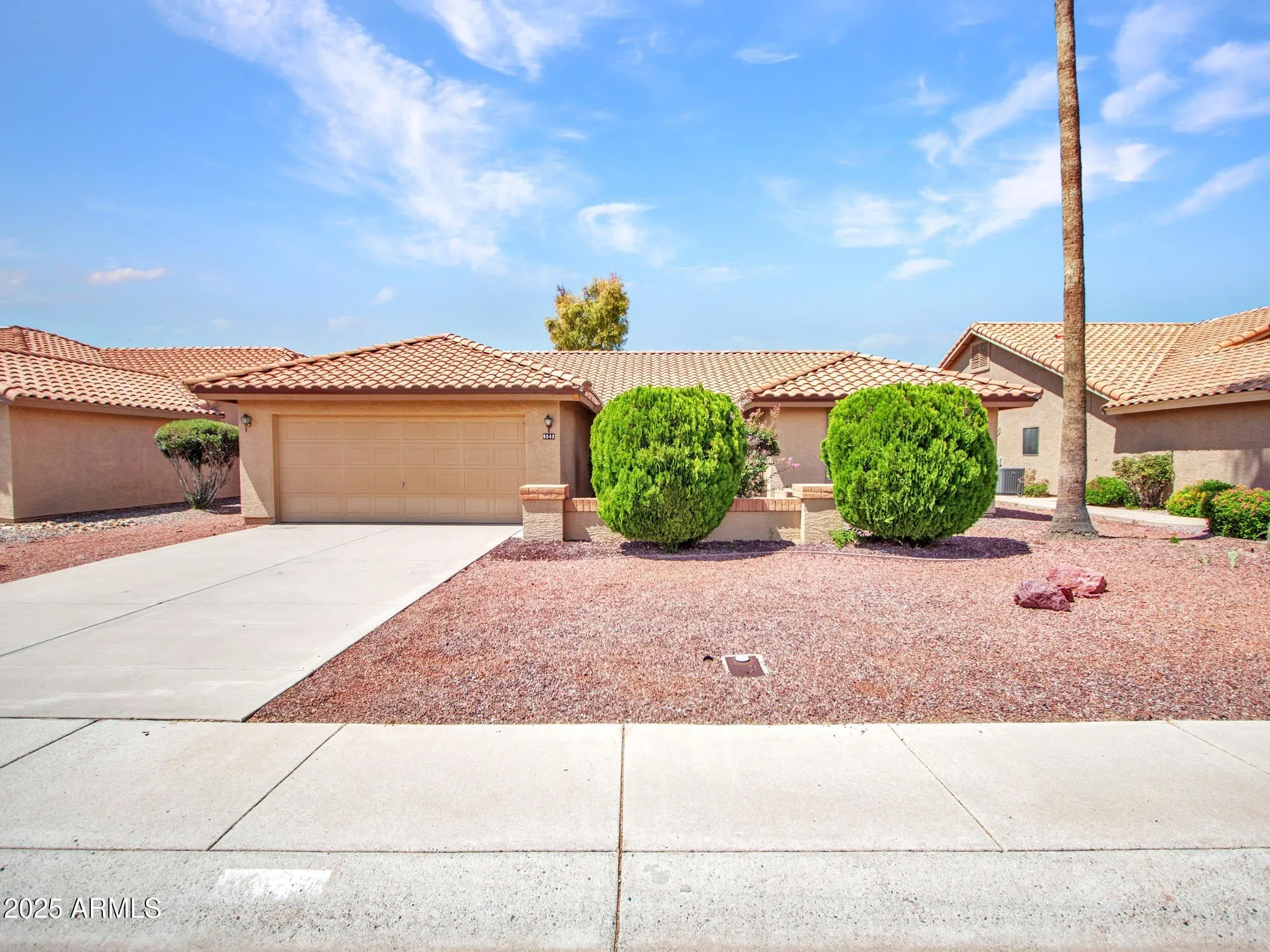 9343 W Escuda Dr Peoria, AZ 85382 photo 2
