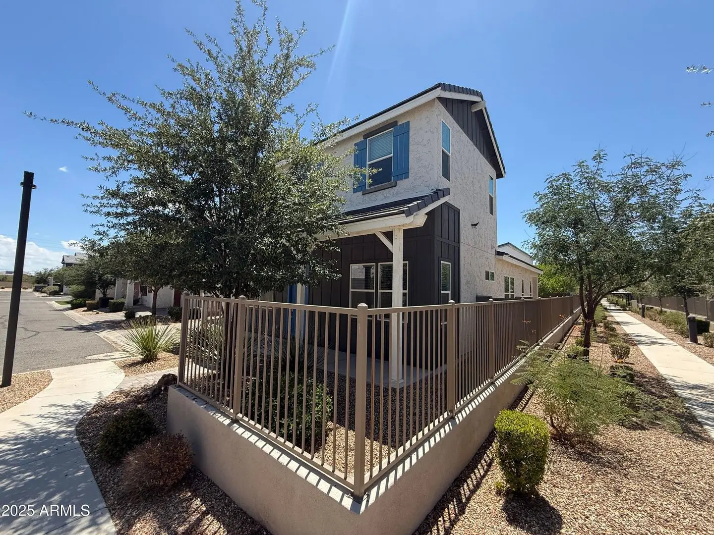 15694 W Melvin St photo 4