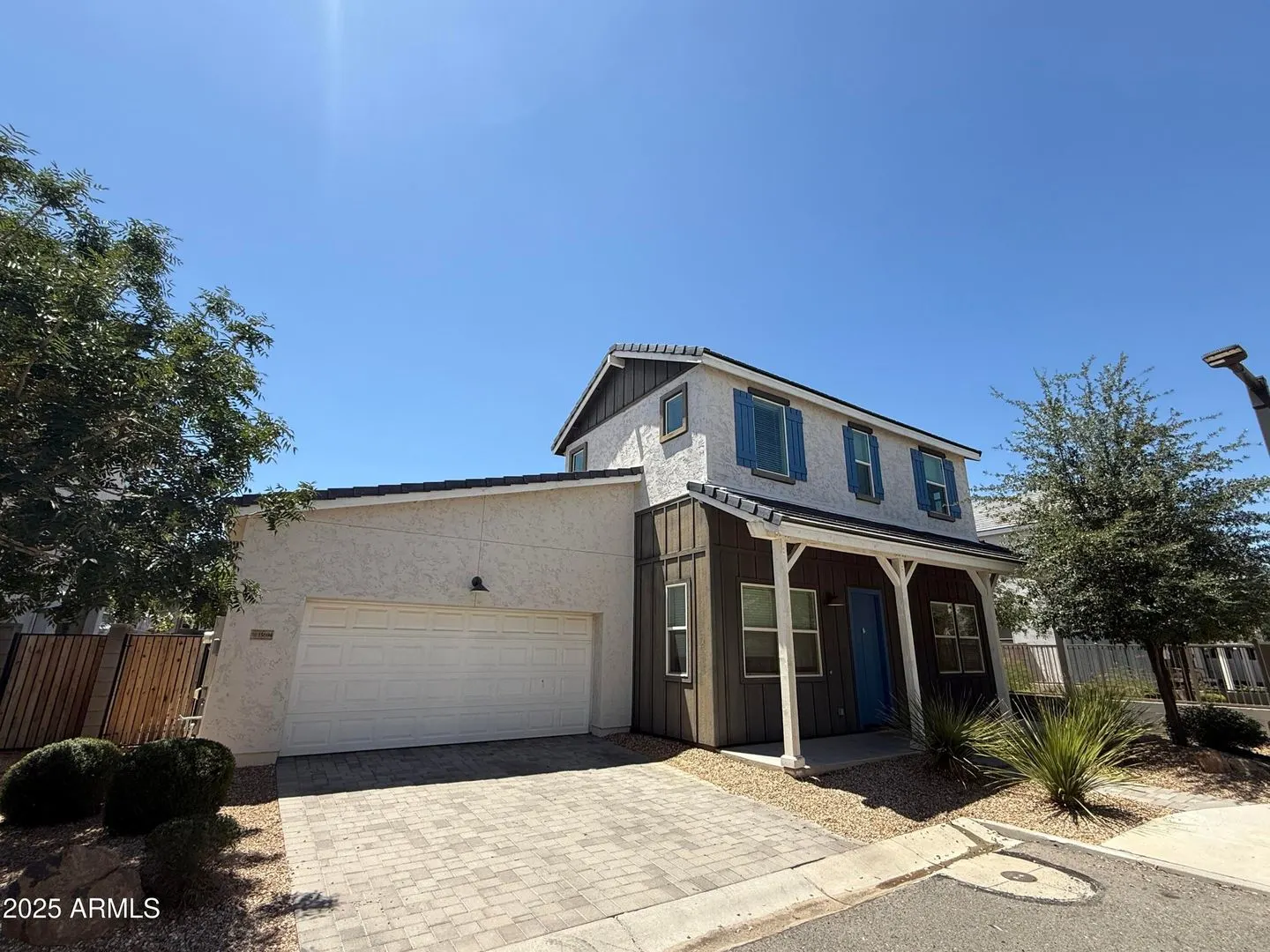 15694 W Melvin St photo 2