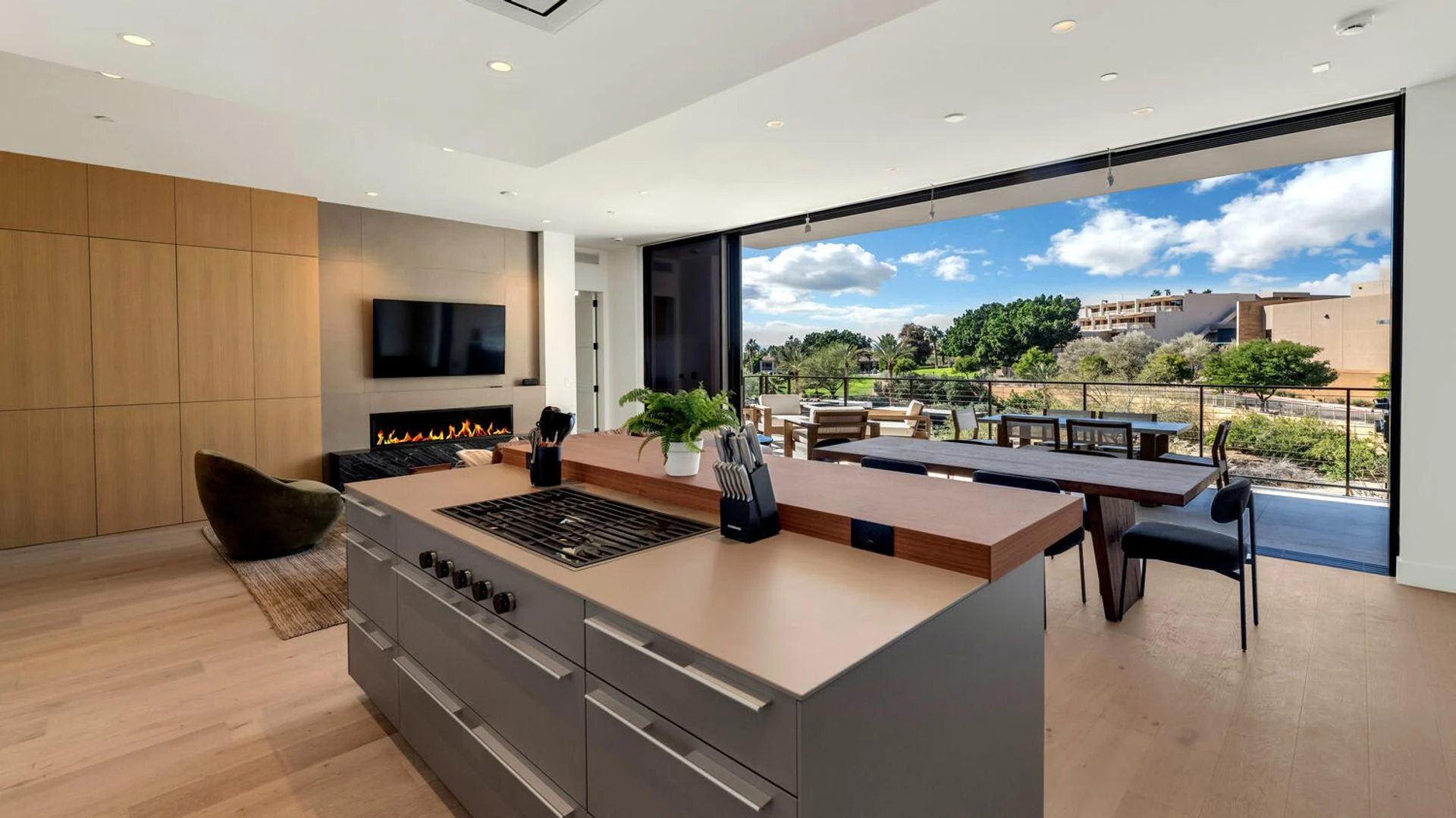 Rates Vary: $9,995 - $24,995 photo 5