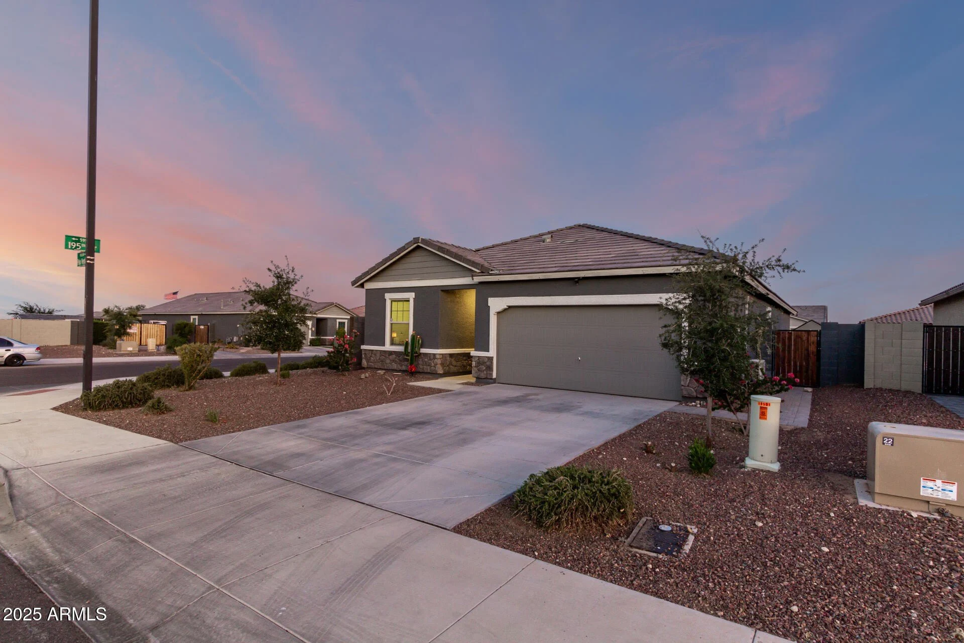 19531 W PALO VERDE Drive photo 3