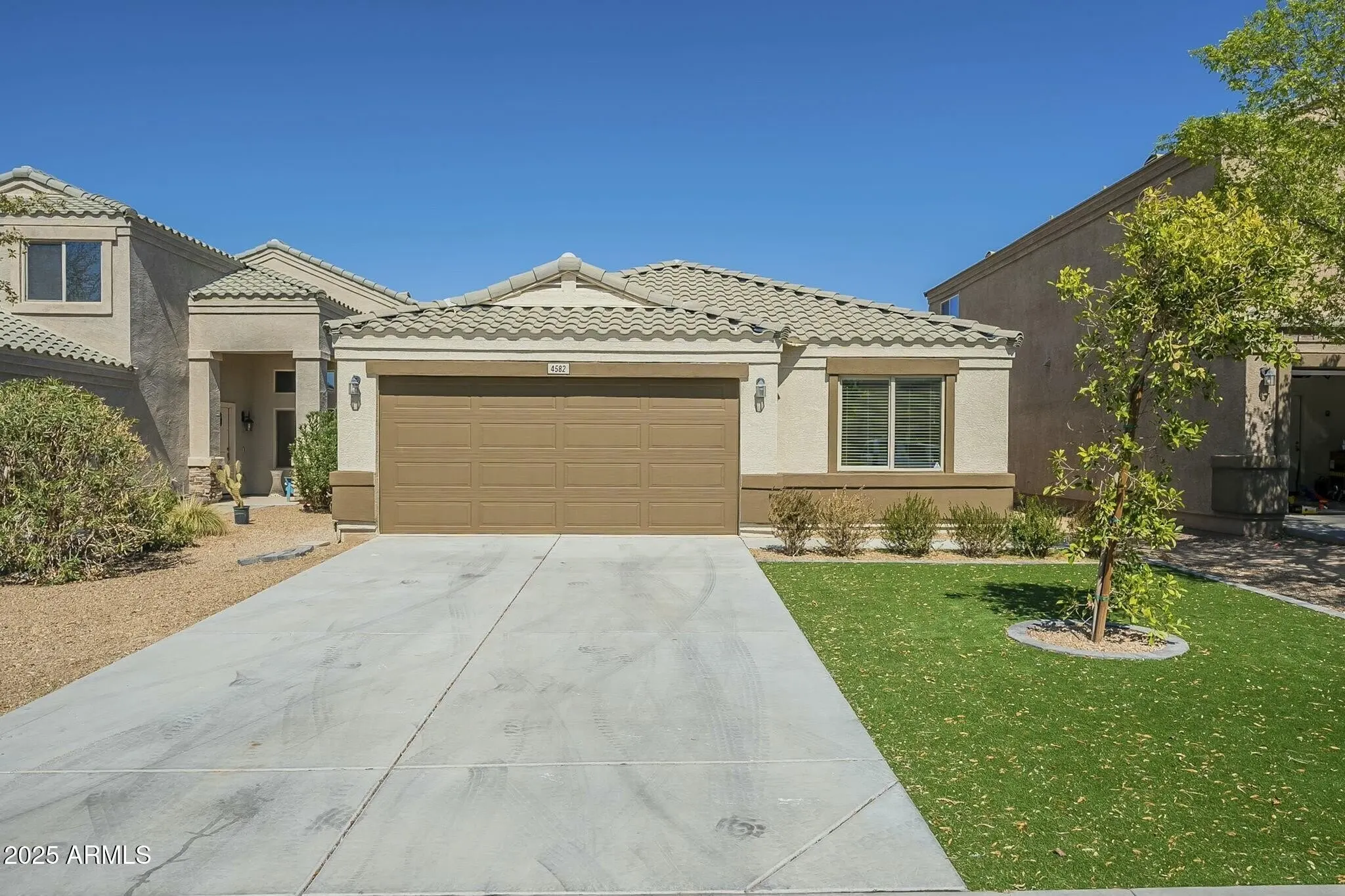 4582 E Jadeite Dr San Tan Valley, AZ 85143 photo 2