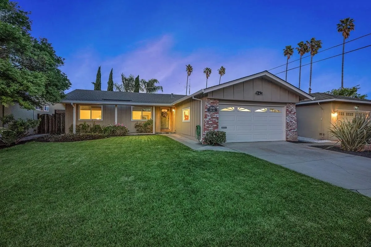 2646 Media Way photo 2