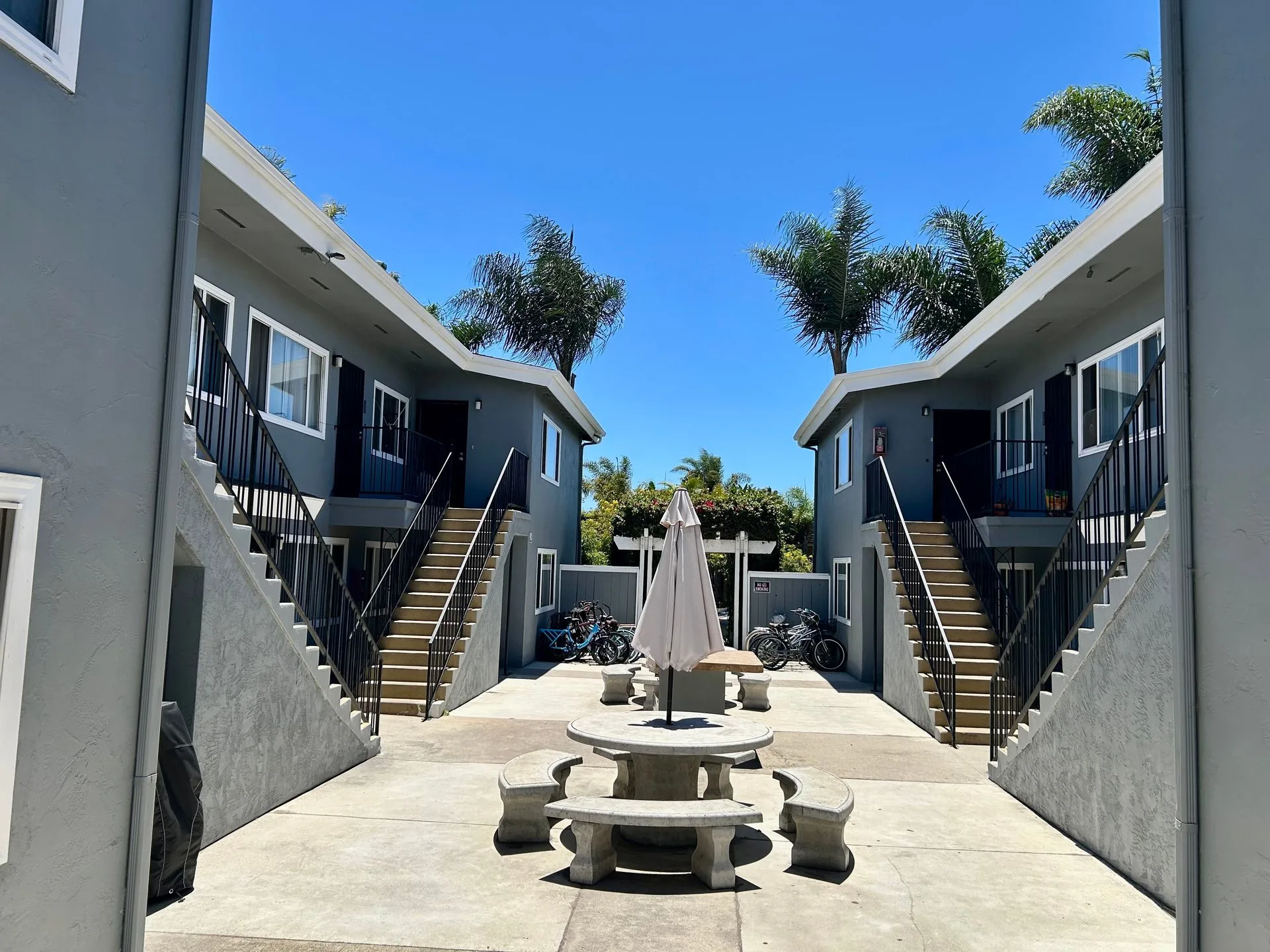 1 Bed 1 Bath Pacific Beach Apartments photo 5
