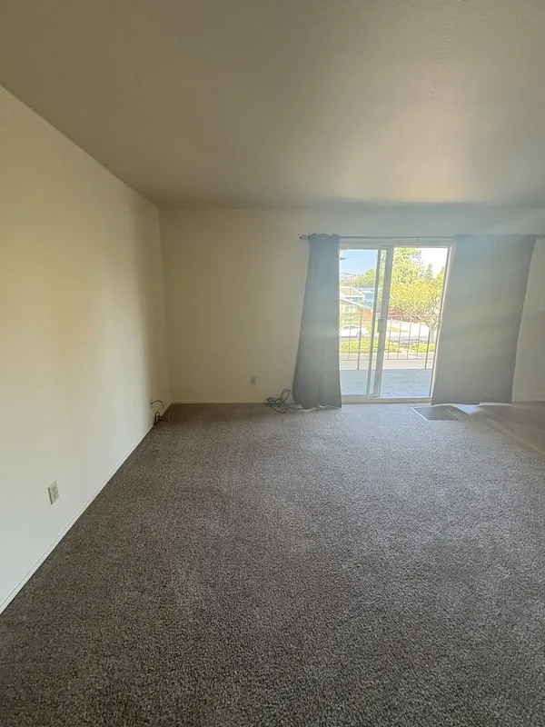 1305 Southwest Blvd photo 4