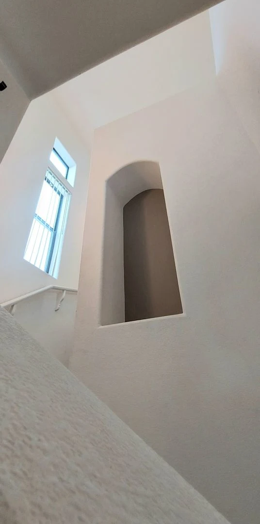 Great Downtown Chandler Location! Three Story Townhome! photo 3