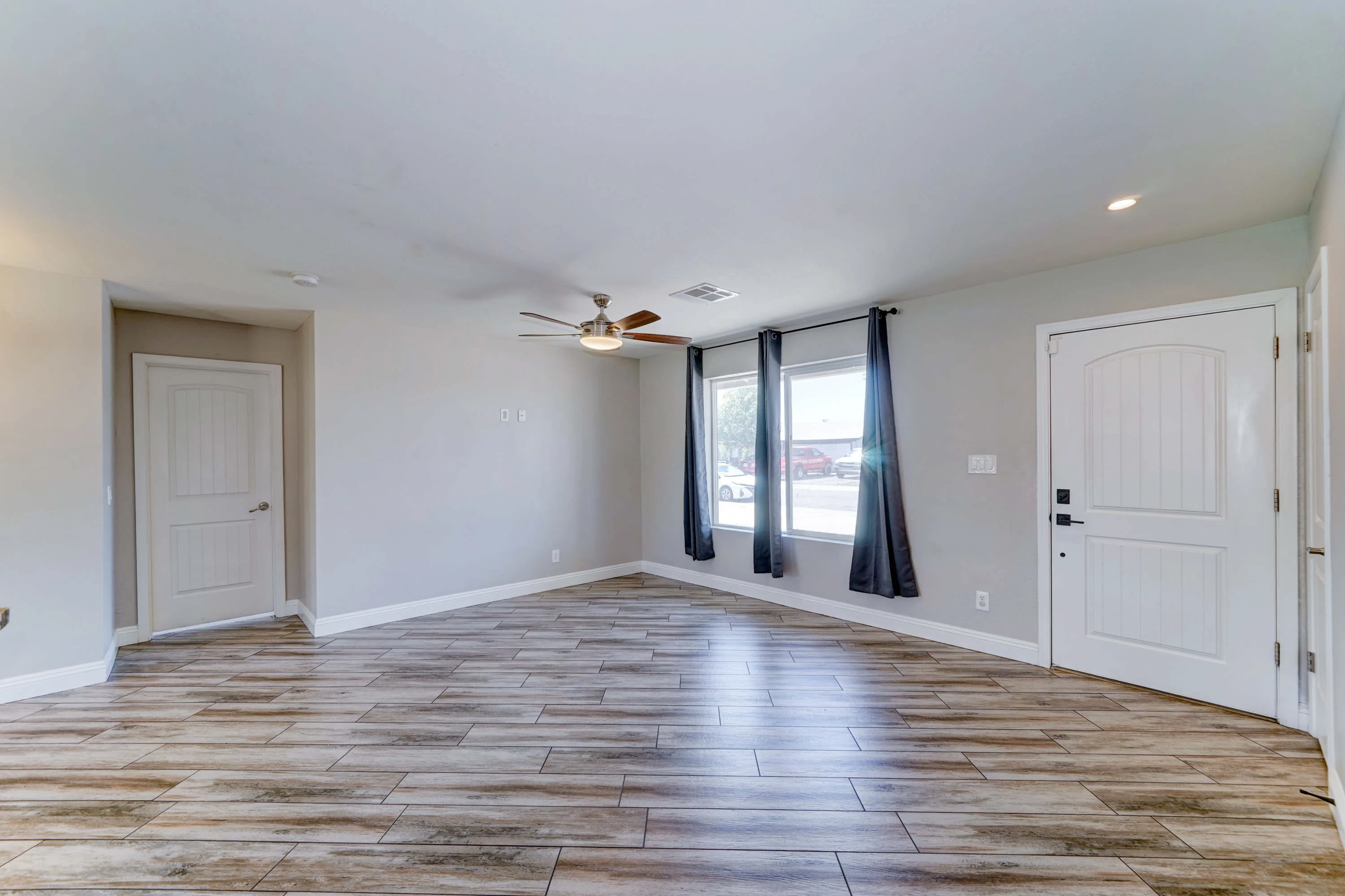 1716 West Villa Theresa Drive photo 5