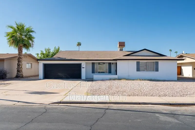 2147 W Edgewood Ave photo 3