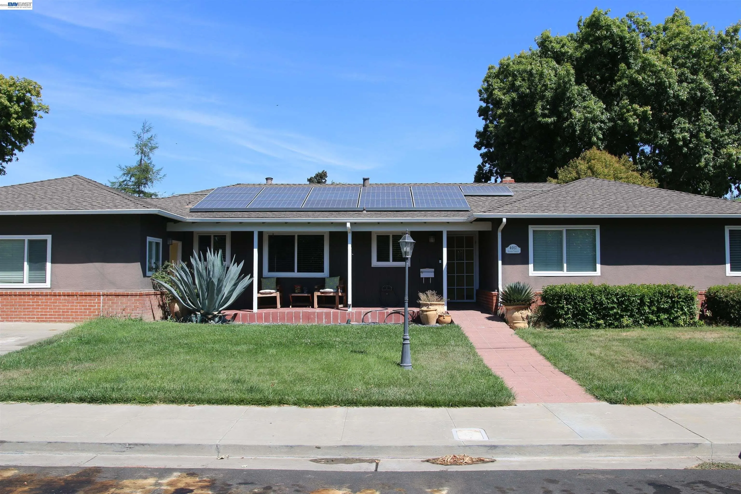 4017 Silver St photo 4