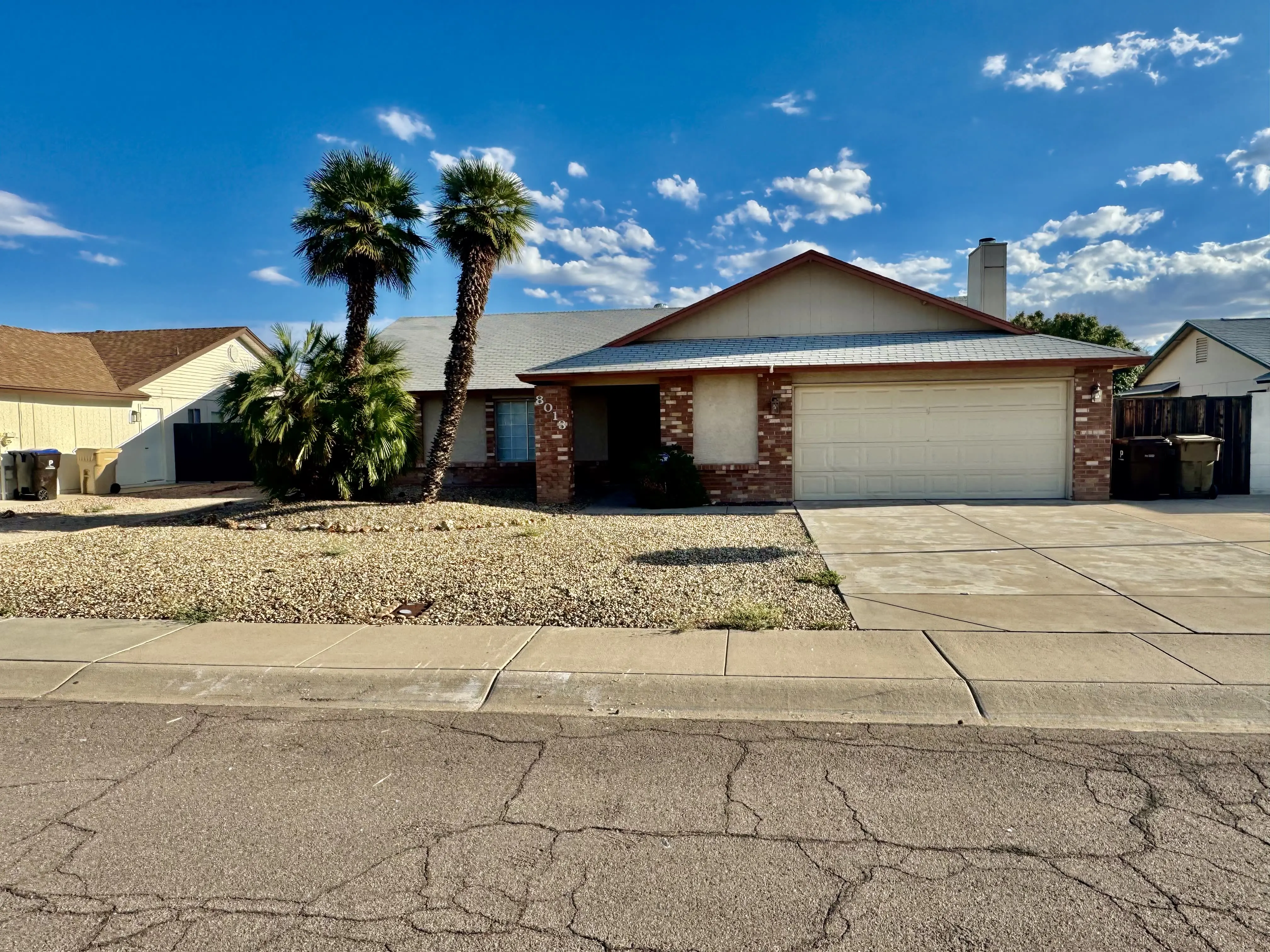 Adorable 4 Bed 2 Bath Home in Phoenix photo 2