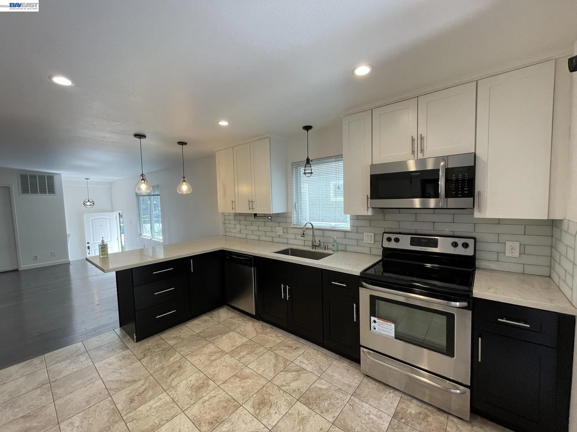 808 14th St Oakland, CA 94607