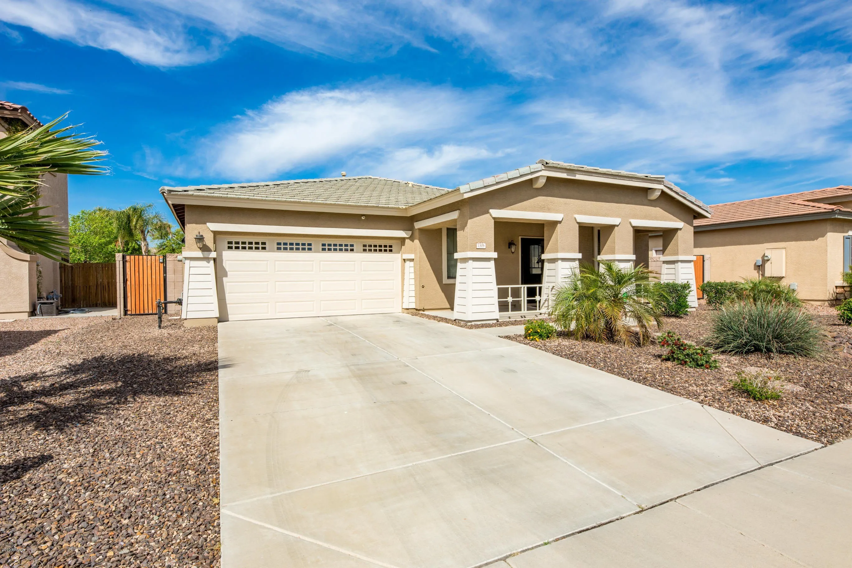 7306 N 88th Ln Glendale, AZ 85305 photo 3