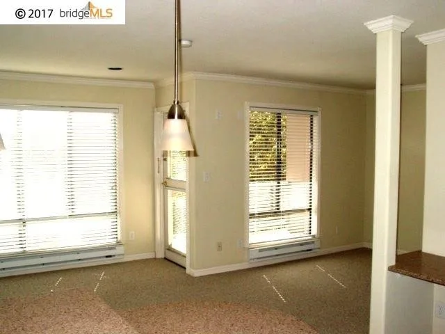 2 Anchor Dr Emeryville, CA 94608 photo 4