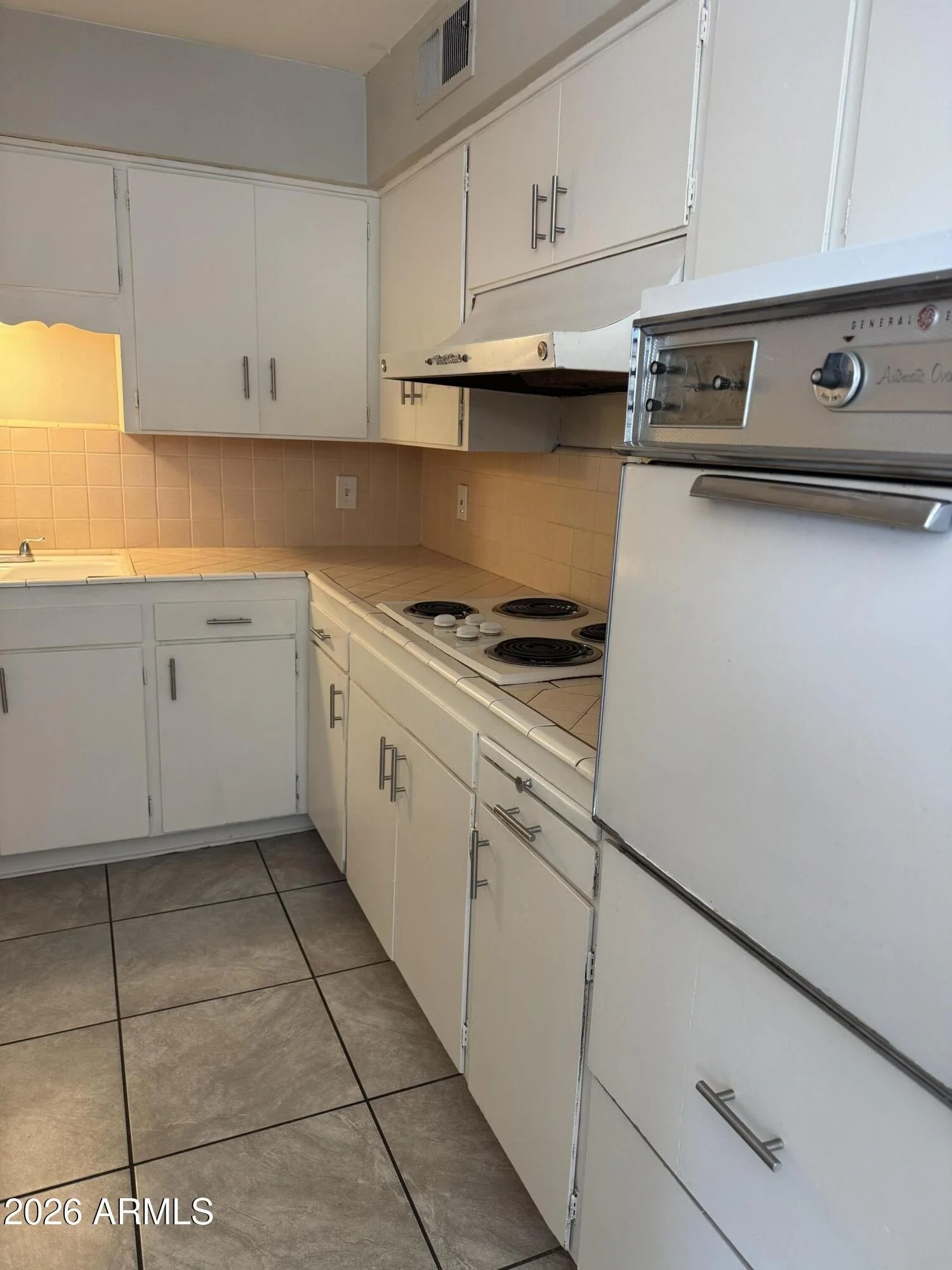 62 S Allen #C photo 4